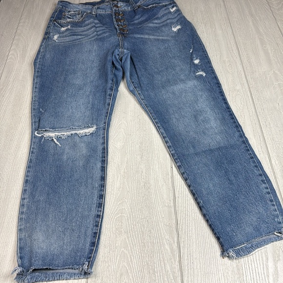 Rewash, front button jeans size 13/31 distressed - Picture 6 of 8
